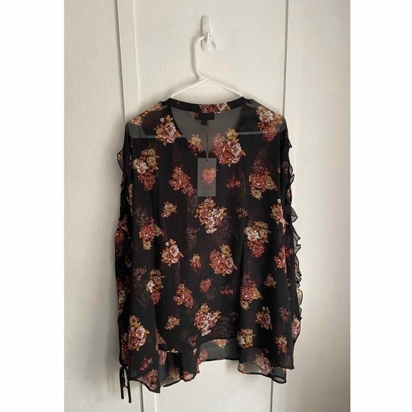 ✨Host Pick✨ModCloth Pleasure to Meet You Sheer Blouse - Picture 5 of 7